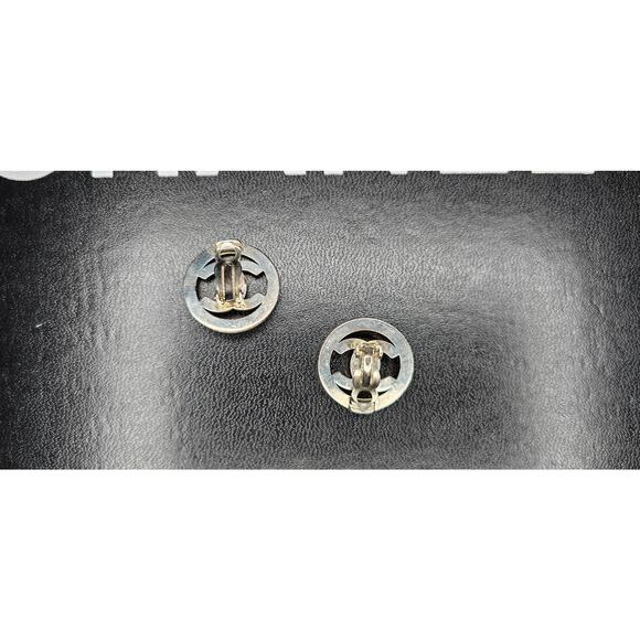 CHANEL CC Logos Turnlock Round Clip-On Earrings Silver Tone 97P - Picture 5 of 7